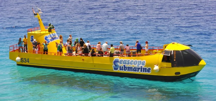 Sharm El Sheikh: Semi-Submarine Coastal Tour