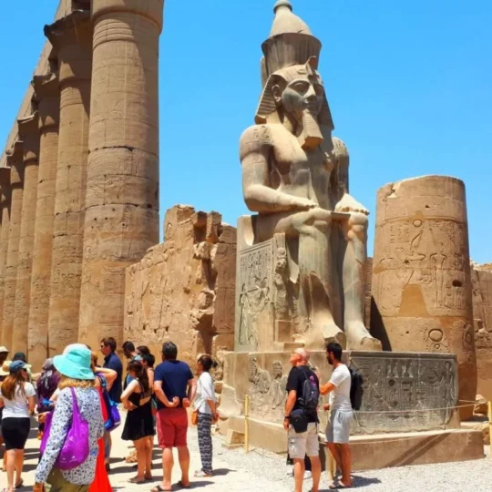 Private Guided Luxor & Valley Of The Kings Tour