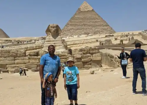 Cairo Day Tour from Hurghada – Big Bus: Pyramids, Sphinx, Egyptian Museum & Lunch