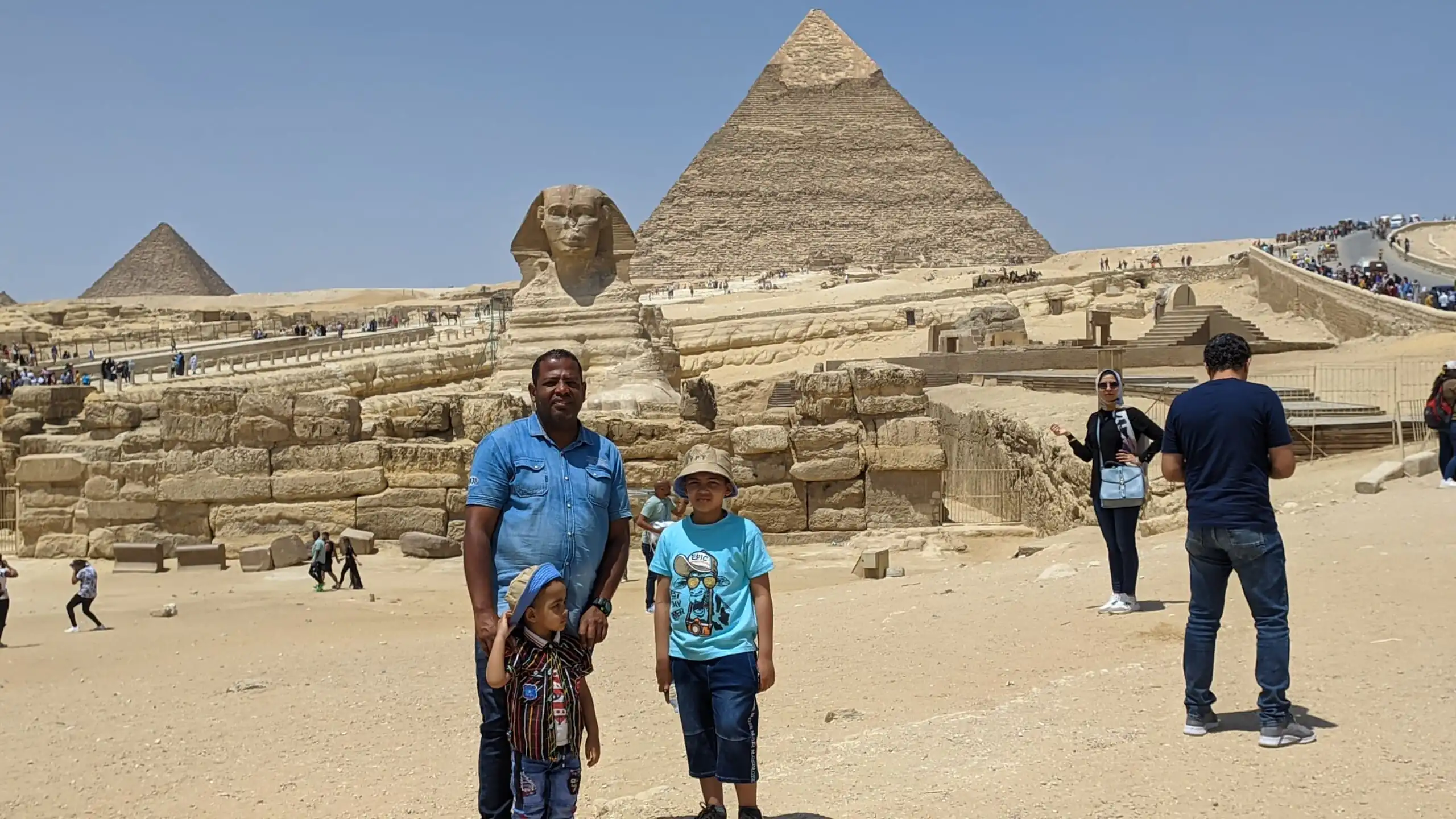 Cairo Day Tour from Hurghada – Big Bus: Pyramids, Sphinx, Egyptian Museum & Lunch